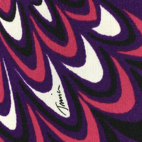 TRINA TURK Low V Neck MultiColor Logo Print 100% Silk Shirred Waist V Neck Top - Picture 4 of 8